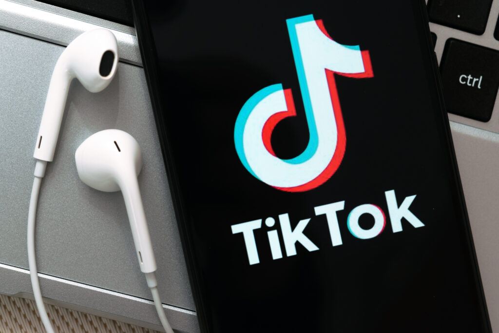 Leveraging Long-Form Content on TikTok: A Guide for Marketing Managers